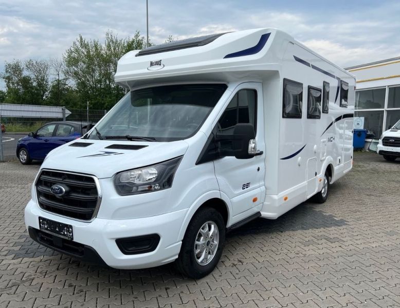 En venta McLouis MC 4 281 Blanco 2022 Madrid foto 1