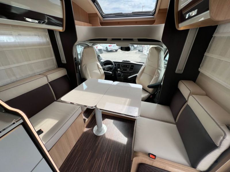 En venta McLouis MC 4 281 Blanco 2022 Madrid foto 12