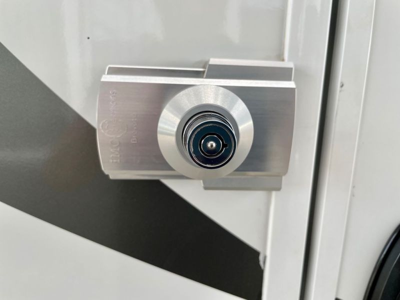 En venta McLouis NEVIS 881G Blanco 2020 Madrid foto 9