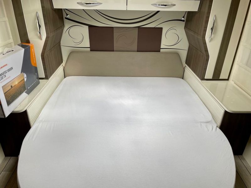 En venta McLouis NEVIS 881G Blanco 2020 Madrid foto 15