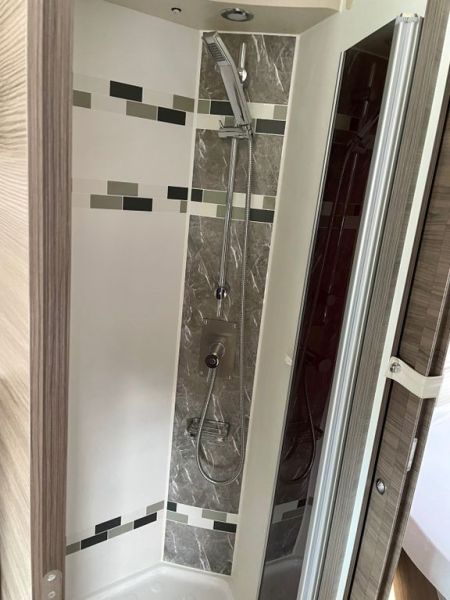 En venta McLouis NEVIS 881G Blanco 2020 Madrid foto 16