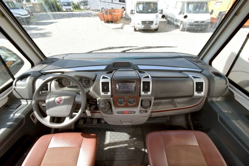 En venta Niesmann + Bischoff Arto 64 G Blanco 2013 Madrid foto 8