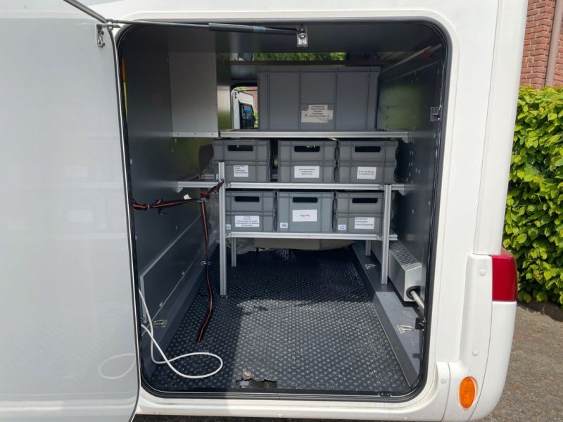 En venta Rapido 8066DF Premium Edition Blanco 2019 Madrid foto 5