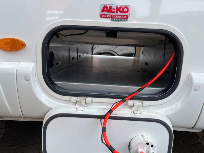 En venta Rapido 8066DF Premium Edition Blanco 2019 Madrid foto 7