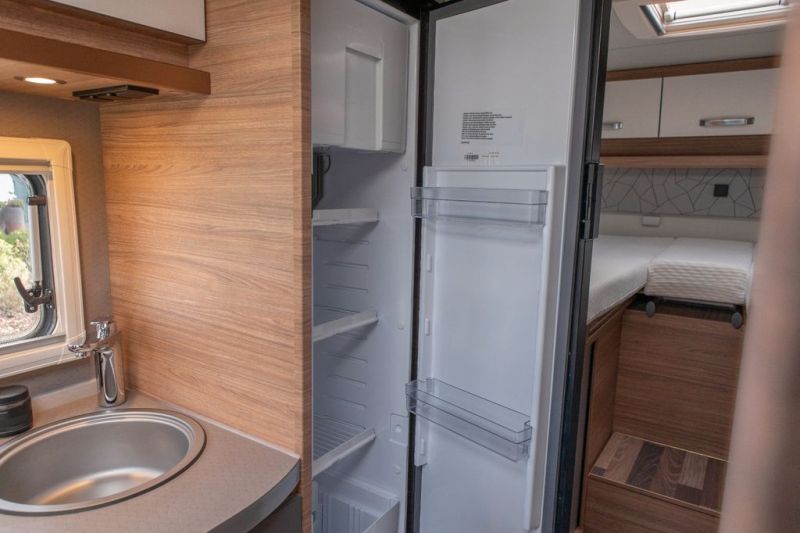 En venta Weinsberg CaraCompact 600 MEG Pepper Blanco 2022 Madrid foto 9