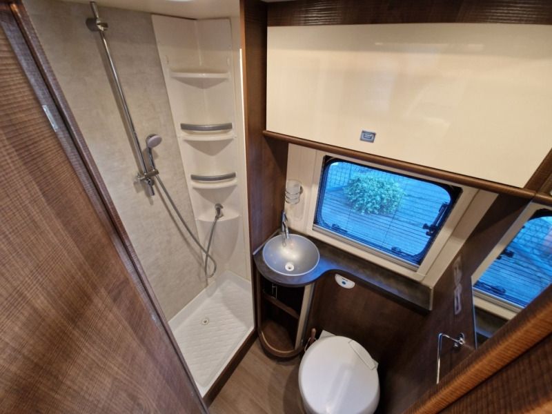 En venta XGO Dinamic 39 Blanco 2021 Madrid foto 11