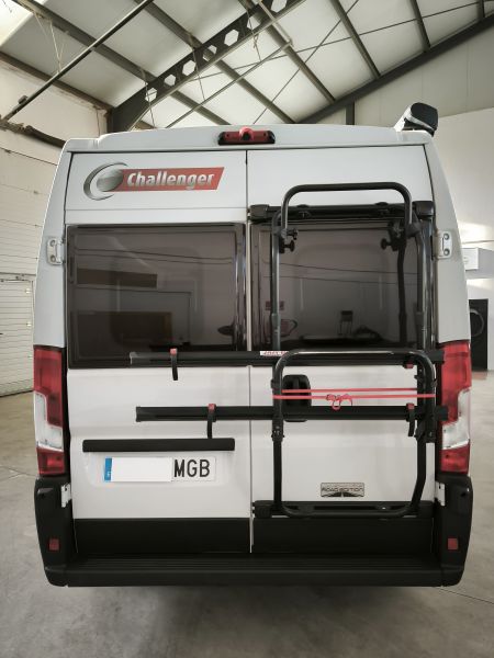 En venta Challenger 114 MAX VIP ROAD EDITION Blanco 2023 Salamanca foto 3