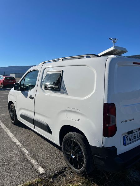 En venta Peugot Partner Blanco 2021 Lleida foto 2