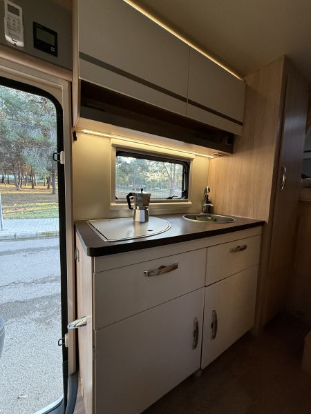 En venta Giotti LineGlobecar Siena 440 Privilege Blanco 2021 Valencia foto 3