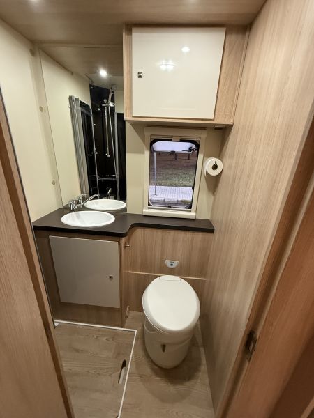 En venta Giotti LineGlobecar Siena 440 Privilege Blanco 2021 Valencia foto 12