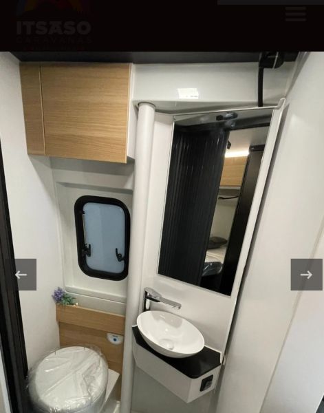 En venta Adria Twin 600 SPB 2025 Blanco 2025 Barcelona foto 13