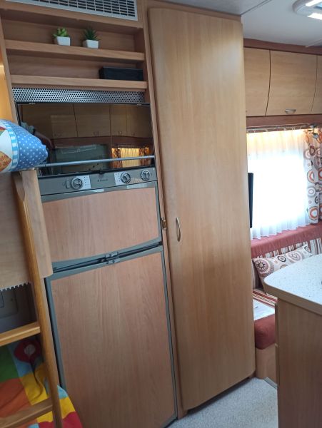 En venta Eura Mobil Ford Transit Blanco 2006 Madrid foto 7