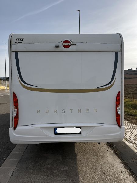 En venta Bürstner Ixeo Time 726G 60 Edition Blanco 2020 Barcelona foto 2