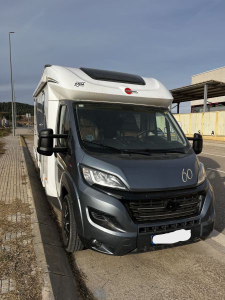 En venta Bürstner Ixeo Time 726G 60 Edition Blanco 2020 Barcelona foto 3