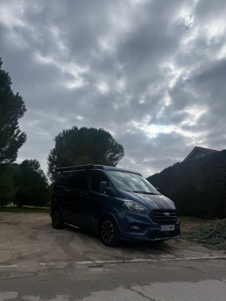 En venta Ford TRANSIT CUSTOM PANAMA P16S Azul 2024 Madrid foto 8