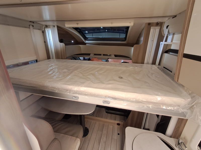 En venta Roller Team Roller Team Ford Kronos Fit 291 TL 165 CV Selekt Open Air Blanco 2026 Barcelona foto 4