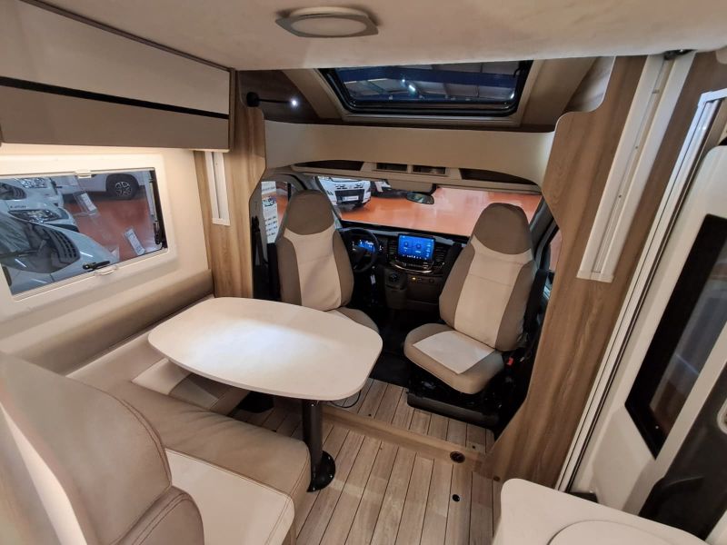 En venta Roller Team Roller Team Ford Kronos Fit 291 TL 165 CV Selekt Open Air Blanco 2026 Barcelona foto 14