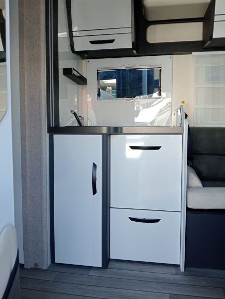 En venta McLouis MC4 381 Gris 2025 Guipúzcoa foto 4