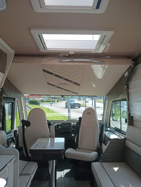 En venta McLouis Nevis 881 G Blanco 2025 Guipúzcoa foto 2