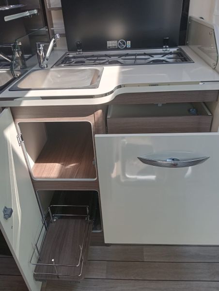 En venta McLouis Nevis 881 G Blanco 2025 Guipúzcoa foto 6