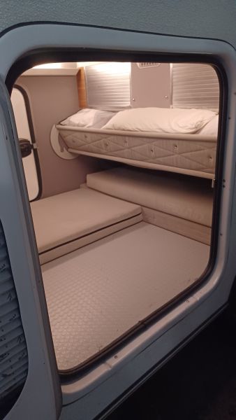 En venta Caretta caretta 1500 Blanco 2022 Barcelona foto 12