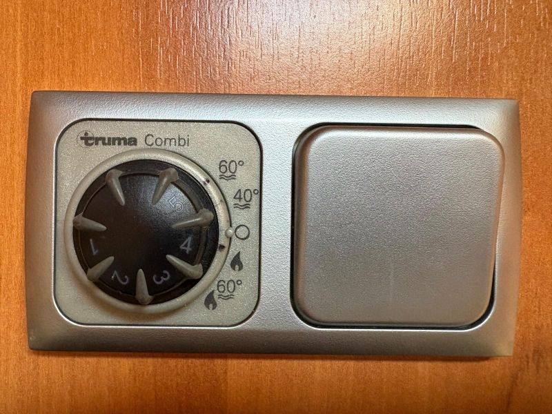 En venta Hymer / Eriba / Hymercar T552CL Gris 2008 Illes Balears foto 5