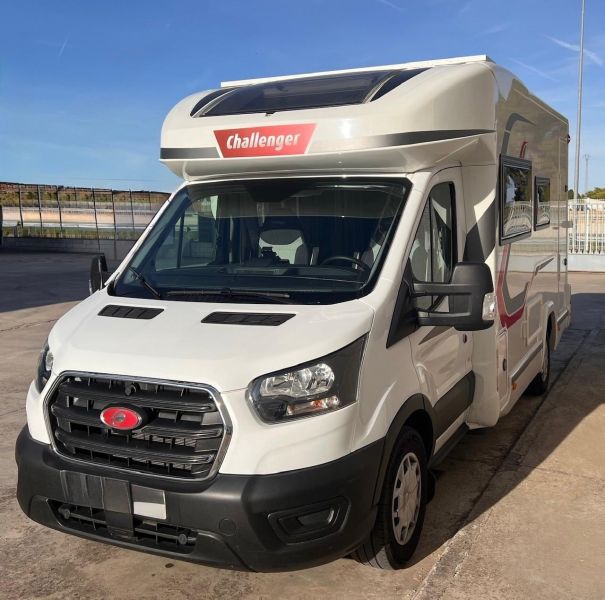 En venta Challenger Deluxe 250 Blanco 2021 Madrid foto 1