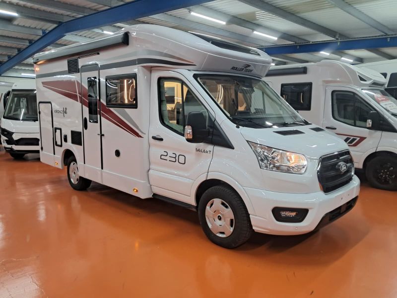 En venta Roller Team Roller Team Ford Kronos Fit 230 TL Selekt Open Air 165 CV 2026 Blanco 2026 Barcelona foto 1