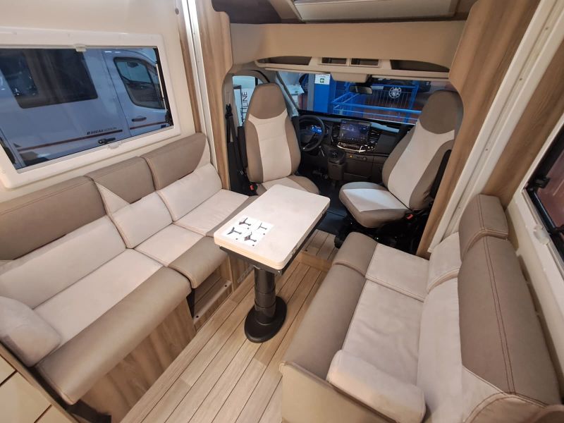 En venta Roller Team Roller Team Ford Kronos Fit 230 TL Selekt Open Air 165 CV 2026 Blanco 2026 Barcelona foto 6