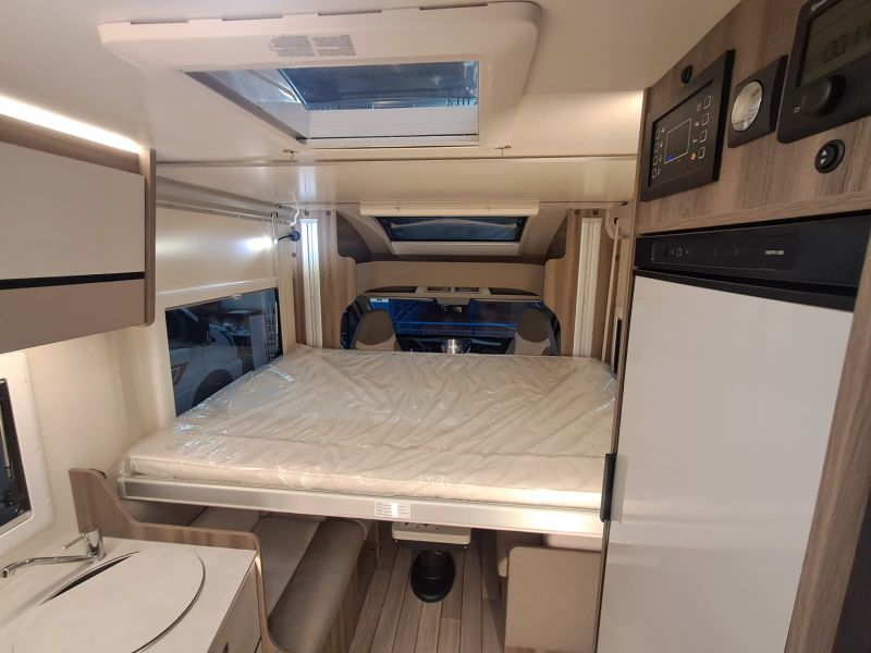 En venta Roller Team Roller Team Ford Kronos Fit 230 TL Selekt Open Air 165 CV 2026 Blanco 2026 Barcelona foto 14