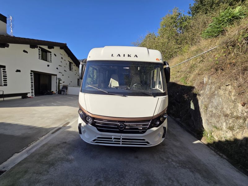 En venta Laika ECOVIP 3512 DS Blanco 2023 Guipúzcoa foto 5