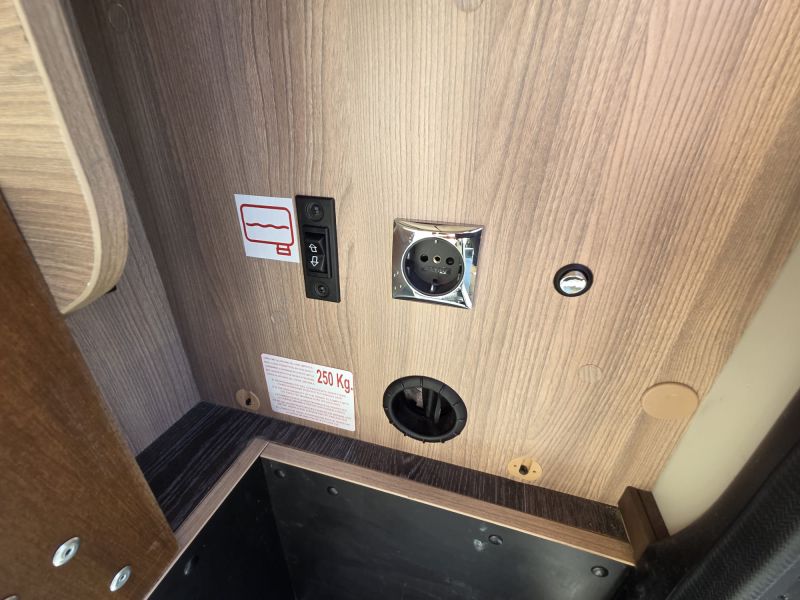 En venta Laika ECOVIP 3512 DS Blanco 2023 Guipúzcoa foto 12