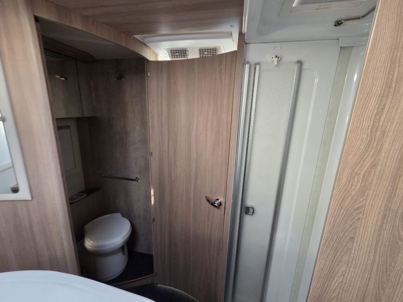 En venta Laika ECOVIP 3512 DS Blanco 2023 Guipúzcoa foto 17