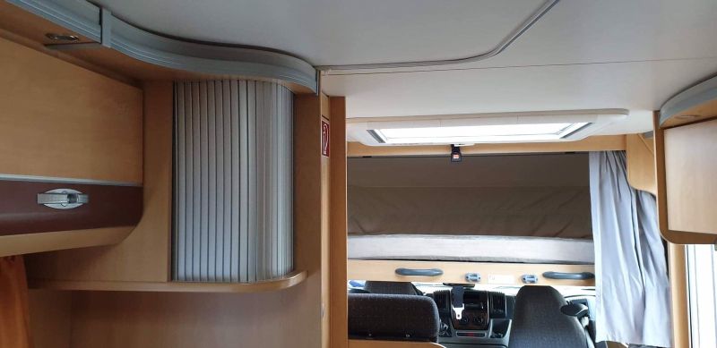 En venta Dethleffs Globebus  Blanco 2007 Madrid foto 3