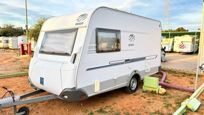 En venta Knaus 400 SPORT LK Blanco 2007 Valencia foto 2