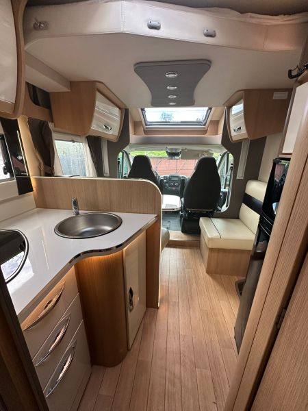 En venta McLouis MC4 373G  Blanco 2020 Asturias foto 4