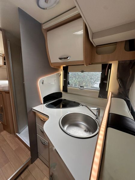 En venta McLouis MC4 373G  Blanco 2020 Asturias foto 8