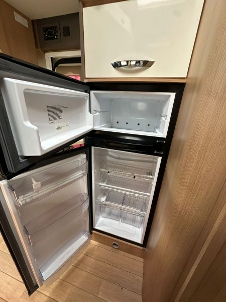 En venta McLouis MC4 373G  Blanco 2020 Asturias foto 12