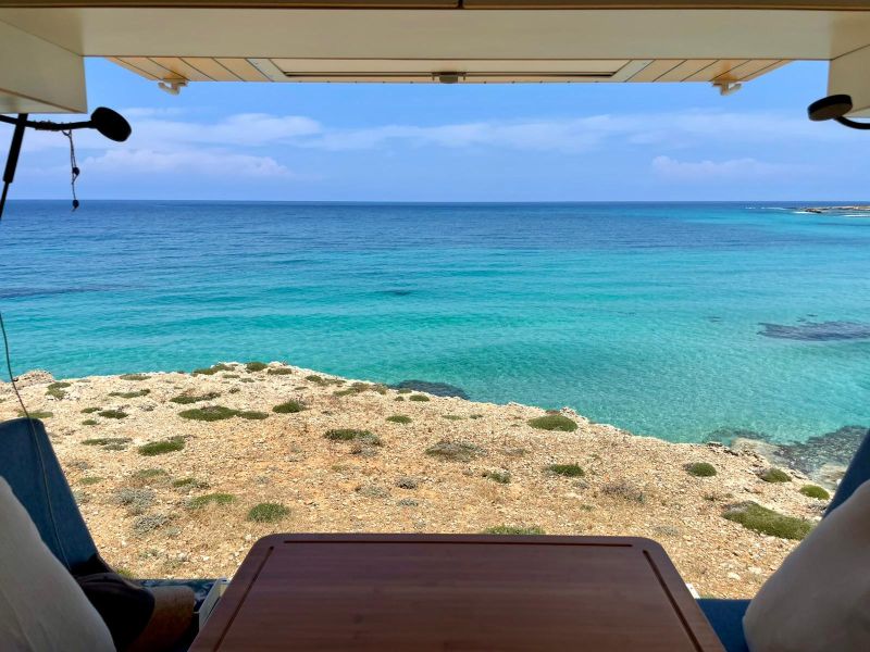 En venta Four-Wheel Camper Toyota Hilux Gris 2011 Madrid foto 5