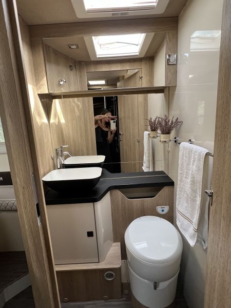 En venta Mobilvetta KEA P90 Blanco 2022 Cádiz foto 5