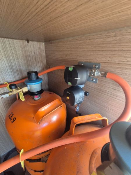 En venta Carado V337 Blanco 2023 Pontevedra foto 3