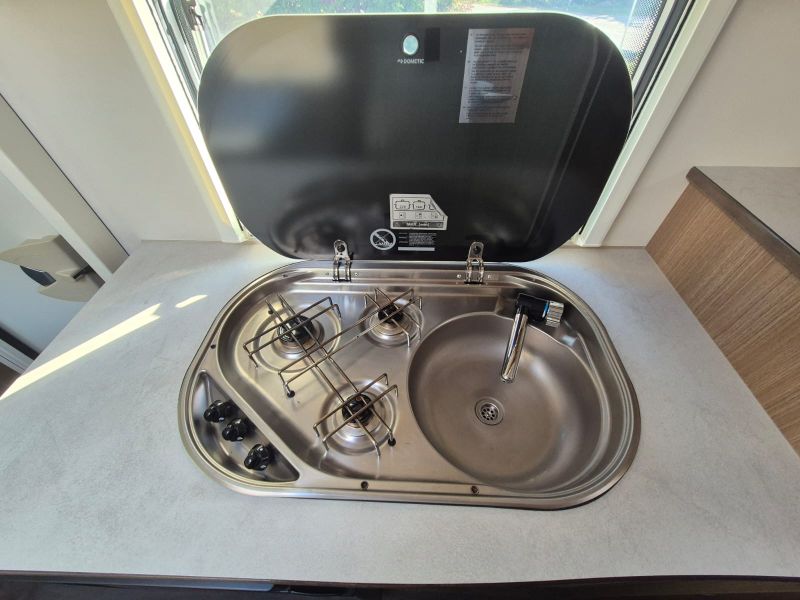 En venta Carado V337 Blanco 2023 Pontevedra foto 14