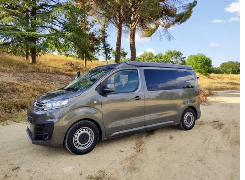 En venta Citroën Camper Citroen Jumpy Gris 2021 Madrid foto 1