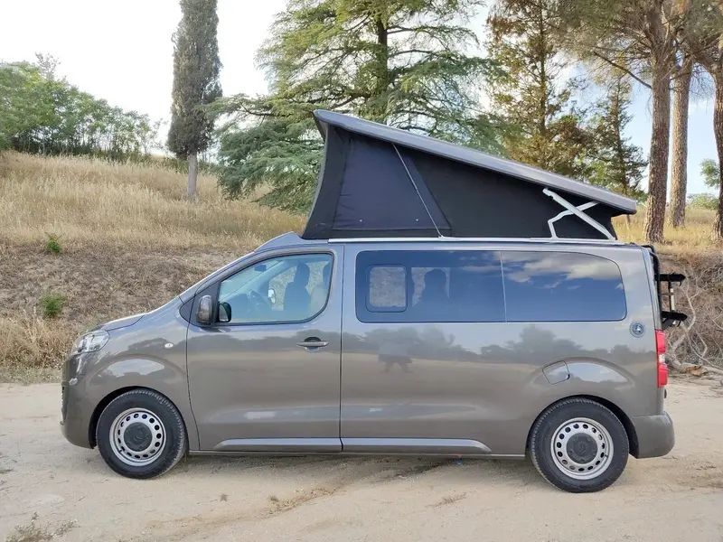 En venta Citroën Camper Citroen Jumpy Gris 2021 Madrid foto 3