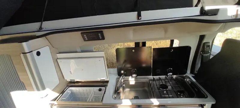 En venta Citroën Camper Citroen Jumpy Gris 2021 Madrid foto 11