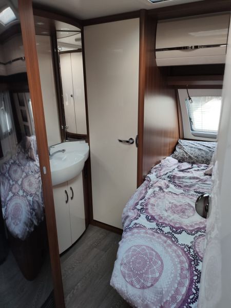 En venta Hobby 460 ufe excellen  Blanco 2020 Lleida foto 7