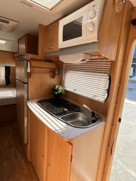 En venta Sunroller Jazz 49CP Blanco 2005 Madrid foto 13