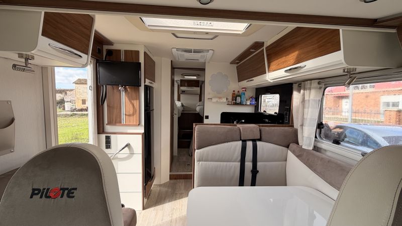 En venta Pilote G740 Blanco 2019 Navarra foto 5