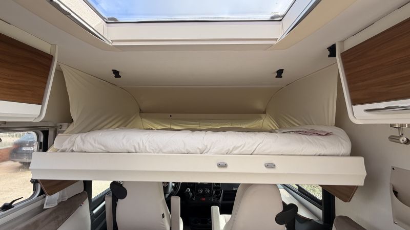 En venta Pilote G740 Blanco 2019 Navarra foto 7