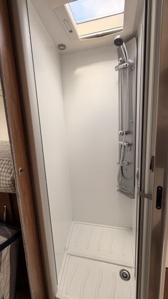 En venta Pilote G740 Blanco 2019 Navarra foto 10